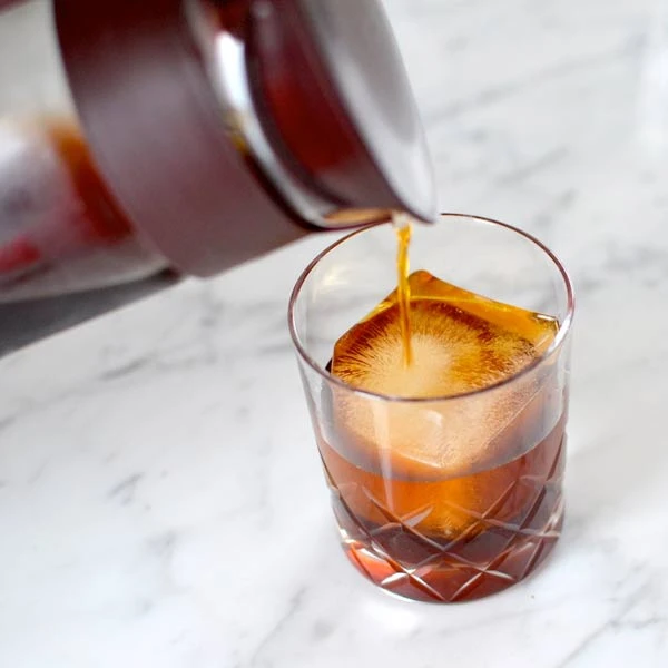 Hario Cold Brew Pot 1L - Red 4 Hario Cold Brew Pot 1L - Red